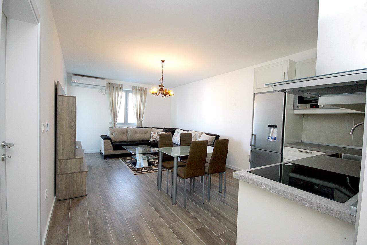 Apartment Melina Dobra Voda Buitenkant foto
