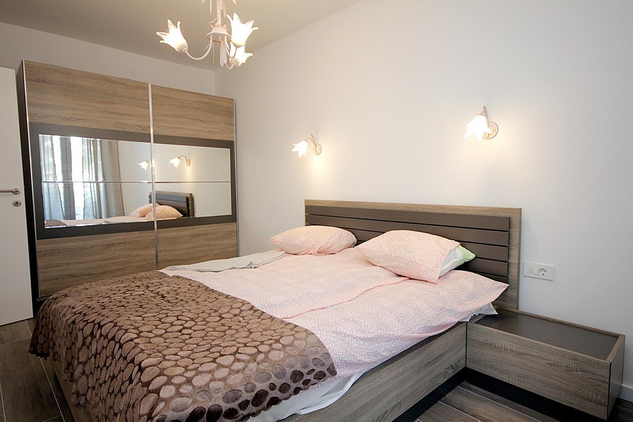 Apartment Melina Dobra Voda Buitenkant foto