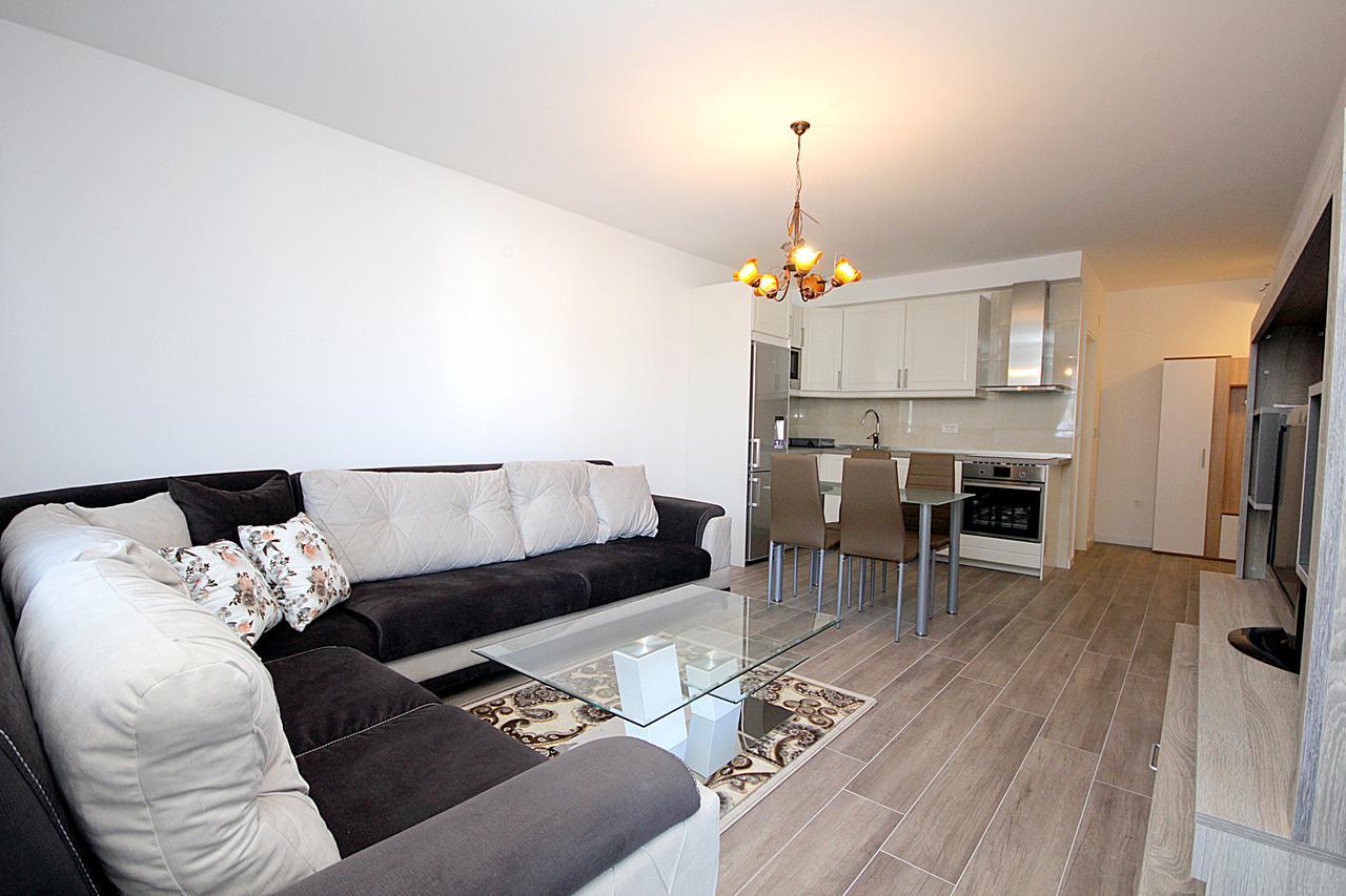 Apartment Melina Dobra Voda Buitenkant foto