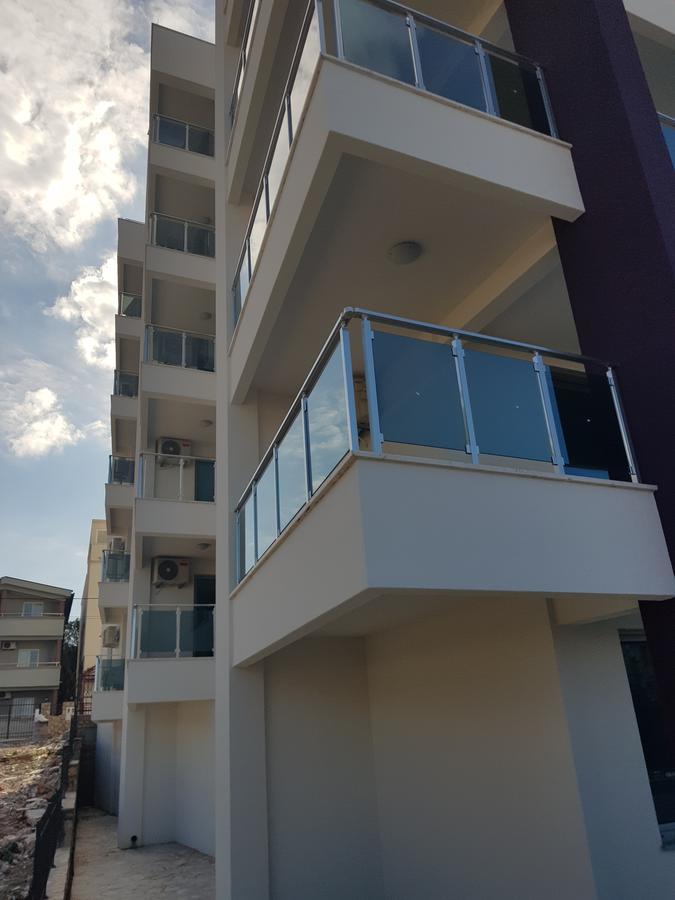 Apartment Melina Dobra Voda Buitenkant foto